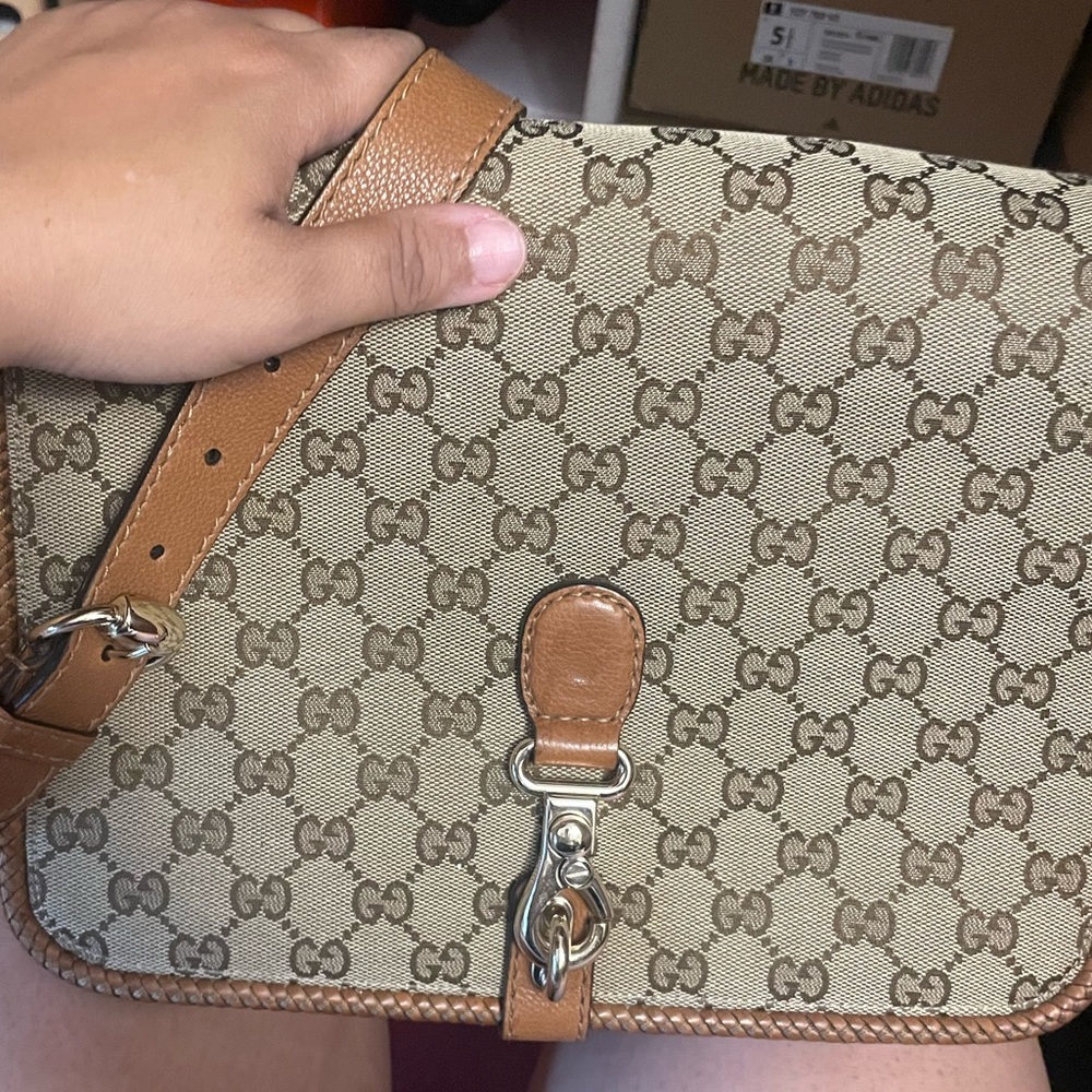 Authentic Vintage Gucci Tan GG Monogram Canvas Marrakech Messenger bag